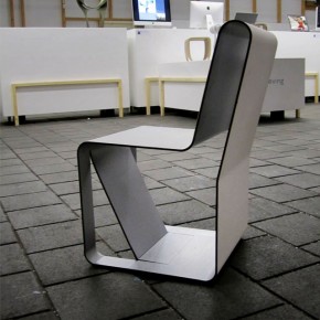 Serpentine ... the first bended aluminium composite chair